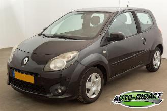 Unfallwagen Renault Twingo 1.2-16V Airco Dynamique 2011/2