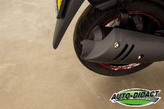 Sym Fiddle II 18.767 km picture 14