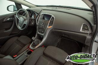 Opel Astra Sports Tourer 1.4 Turbo Clima picture 18