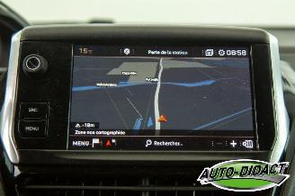 Peugeot 2008 1.2 Access Clima Navi picture 7