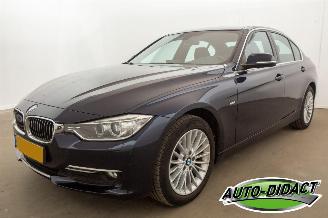 krockskadad bil auto BMW 3-serie 316i Automaat Clima Navi Executive 2014/12