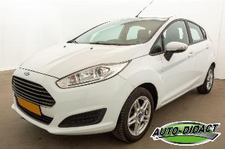 krockskadad bil auto Ford Fiesta 1.0 Style Airco 2016/1