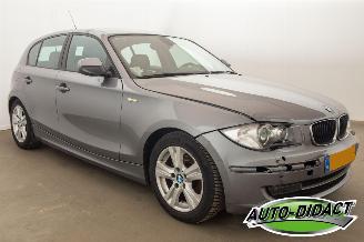 BMW 1-serie 116i Clima Leder Navi EffDyn. Ed. Business Line Ultimate Edition picture 2