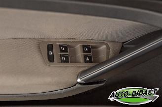 Volkswagen Golf 1.6 TDI Automaat Navi Clima Highline picture 15