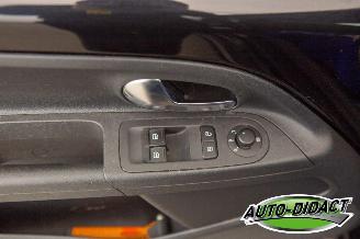 Volkswagen Up! 1.0 BMT move up! Airco picture 10