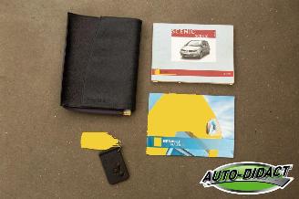 Renault Scenic 1.6-16V Tech Line Clima Navi picture 30