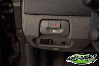 Renault Scenic 1.6-16V Tech Line Clima Navi picture 15