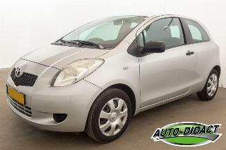 krockskadad bil auto Toyota Yaris 1.0 VVTi Airco 2008/4