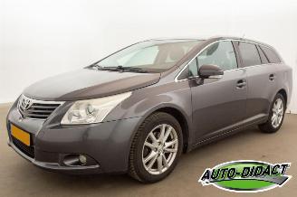 skadebil auto Toyota Avensis 1.8 VVTi Clima Navi Camera Business 2011/1