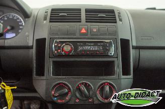 Volkswagen Polo 1.2-12V Optive Airco picture 9
