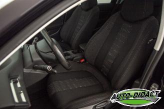 Peugeot 308 1.6 Active Clima Navi Camera Pano picture 26