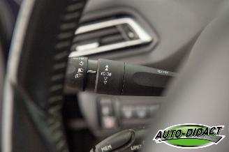 Peugeot 308 1.6 Active Clima Navi Camera Pano picture 16