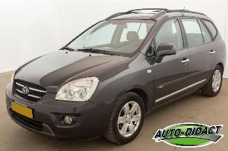 Schadeauto Kia Carens 2.0 CVVT Clima 7p. X-ecutive 2007/5