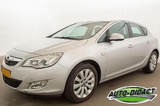 skadebil auto Opel Astra 1.6 Turbo Clima Cosmo geen schade 2012/4