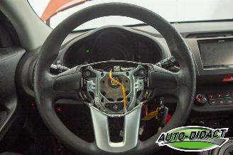 Kia Sportage 2.0 120 KW  Airco X-tra picture 5