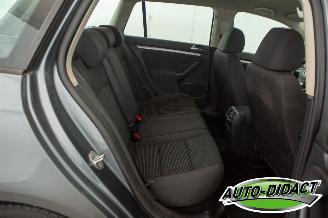 Volkswagen Golf 1.6 TDI Clima Navi Trendline picture 24