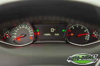 Peugeot 308 SW 1.2 Carpas Clima Navi Camera Style picture 6