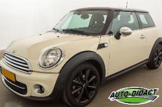 skadebil auto Mini Cooper 1.6 Cooper Clima Navi Leder Westminster 2013/2