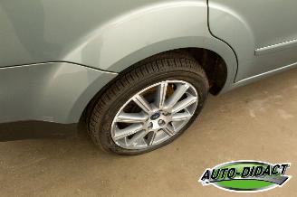 Ford Galaxy 2.0-16V Ghia Motorschade picture 32