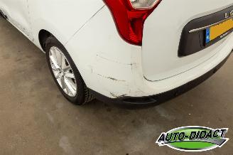 Dacia Lodgy 1.3 TCe Comfort 7p. Motorschade picture 30