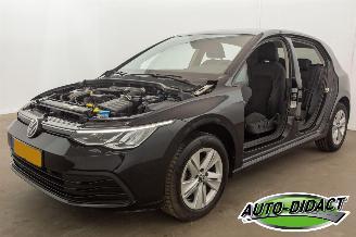 Auto incidentate Volkswagen Golf 1.0 eTSI Automaat Digi Dash Life 2021/5