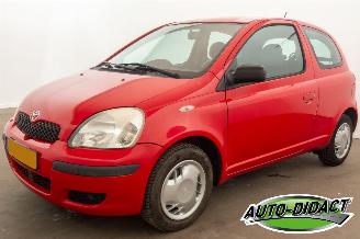 Auto incidentate Toyota Yaris 1.0 VVT-i Idols Airco 2004/7