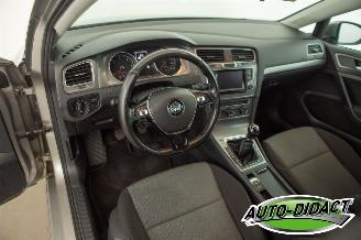 Volkswagen Golf 1.6 TDI Clima Navi Trendline picture 25