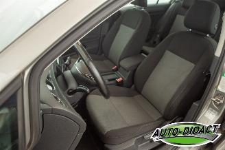 Volkswagen Golf 1.6 TDI Clima Navi Trendline picture 27