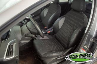 Peugeot 2008 1.2 PureTech 53.192 km NAP Clima Navi Allure picture 27