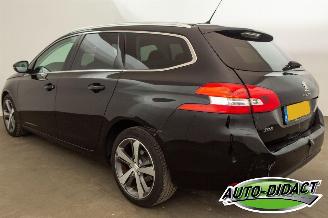 Peugeot 308 SW 1.2 PureTech Automaat Pano Camera Clima Blue Lease Premium picture 3