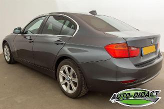 BMW 3-serie 320i 135kw Executive Navi Clima picture 3