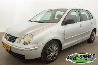 Schadeauto Volkswagen Polo 1.4-16V Athene Airco 2005/3