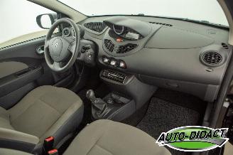 Renault Twingo 1.2-16V Airco 104.391 km NAP Collection picture 14