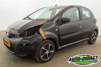 skadebil auto Toyota Aygo 1.0-12V Airco 2010/8