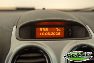 Opel Corsa 1.4-16V Airco Anniversary Edition picture 8