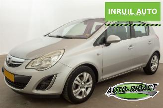 krockskadad bil auto Opel Corsa 1.4-16V Airco Anniversary Edition 2012/11
