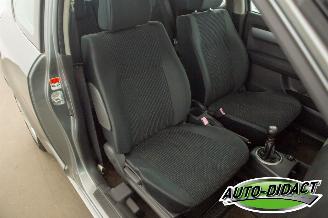 Suzuki Swift 1.3 179.058 KM picture 10