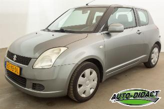 krockskadad bil auto Suzuki Swift 1.3 179.058 KM 2007/3