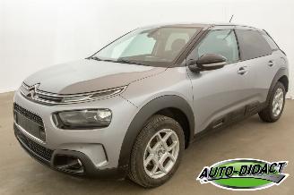 Vaurioauto  passenger cars Citroën C4 cactus 1.2 - 96006 KM - Navi - Camera 2019/2