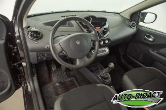 Renault Twingo 1.2 16v Dynamicque Airco picture 23