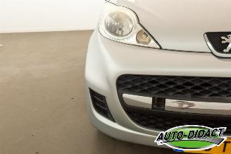 Peugeot 107 1.0-12V Black & Silver picture 36