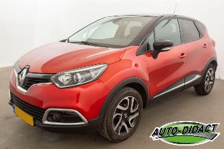 Vaurioauto  passenger cars Renault Captur Airco - Navi - 0.9 TCe Dynamique 2017/2