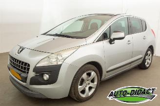 Vaurioauto  passenger cars Peugeot 3008 1.6 VTi ST - Pano - Airco - Navi 2011/11