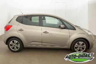 Kia Venga 1.6 CVVT Automaat Navi Camera Clima DynamicPLusLine picture 37