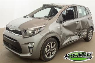 Coche accidentado Kia Picanto 1.0 49kW Automaat 12.435 km Navi Camera Airco 2024/3