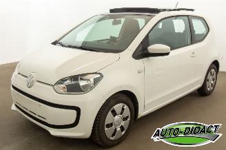 Schadeauto Volkswagen Up! 1.0 44kW Open Pano Airco move up 2014/8