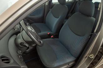 Toyota Yaris 1.3 VVT-i Airco S-Line picture 23