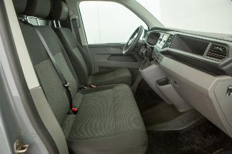 Volkswagen Transporter 2.0 TDI Automaat 110kW Airco picture 16