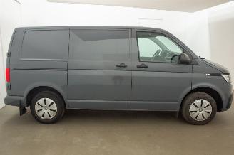 Volkswagen Transporter 2.0 TDI Automaat 110kW Airco picture 35