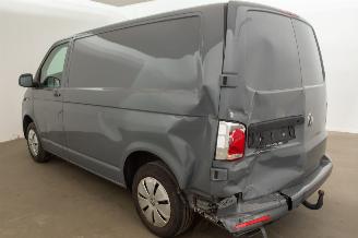 Volkswagen Transporter 2.0 TDI Automaat 110kW Airco picture 3